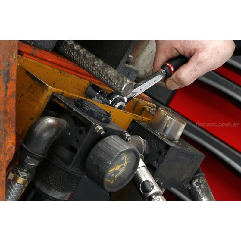 J.161 - grzechotka 3/8" „na docisk dłonią”.