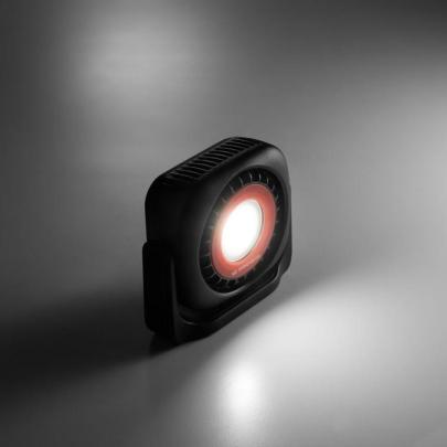 779.1000BLPB - Akumulatorowa lampa robocza 1000 lumenów